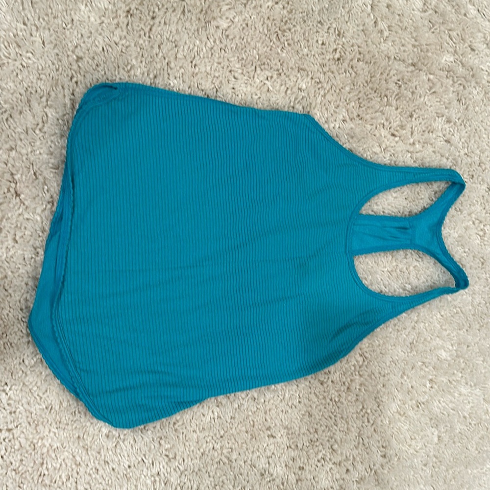 lululemon turquoise tank, size 6